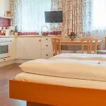 比伯霍夫酒店 农家乐 *
